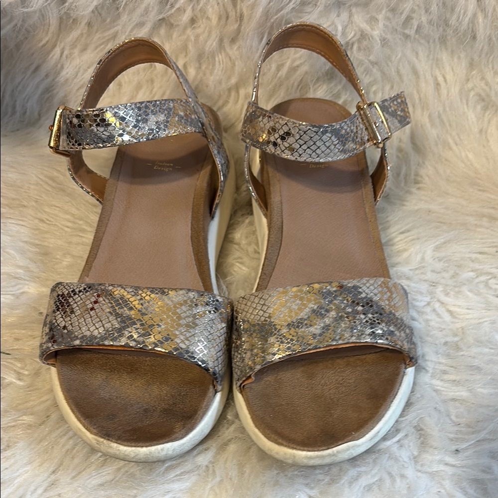 Silver and Brown Sandals with Metallic Finish and Adjustable Straps